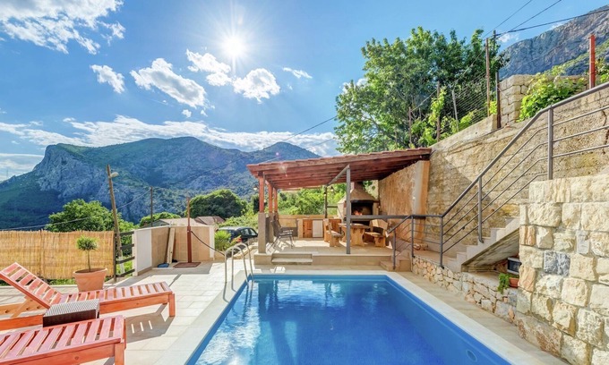 Klis Villa | Villa in Solin with Private Pool and Garden