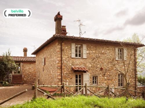 Porrena Villa | Villa in Tuscany with Heated Pool & Sports Court