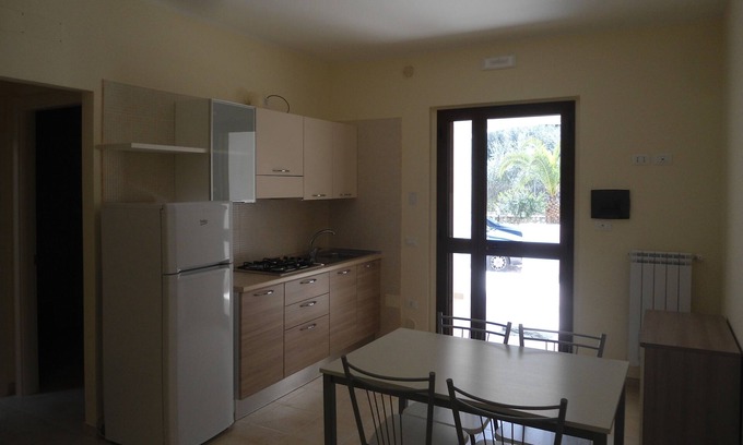 Defensola Villa | Villa in Vieste 150 m from the sea and from the beach with veranda and garden.