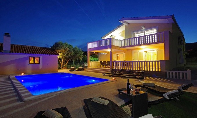 Rudine Villa | Villa Iva SAVE 20 percent on Split-villas com
