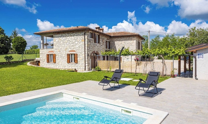 Sveta Nedelja Villa | Villa Katarina - Old Stone House with Private Pool