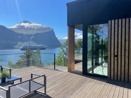Andalsnes Villa | VILLA KRISTINA/ÅNDALSNES