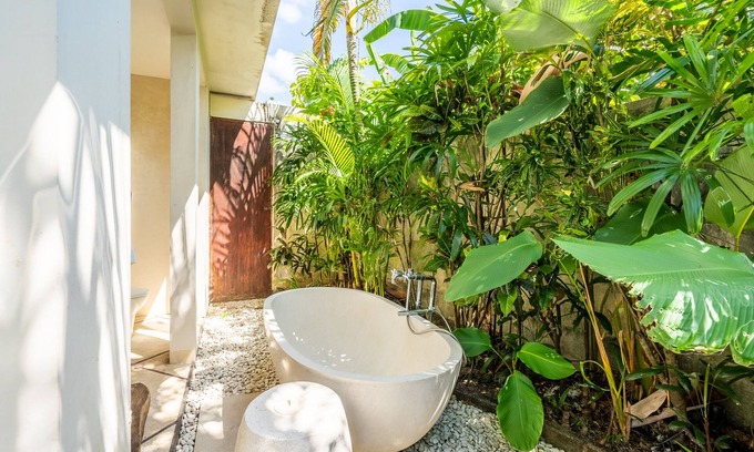 Drupadi Villa | Villa Ku Tama by Villa Finder