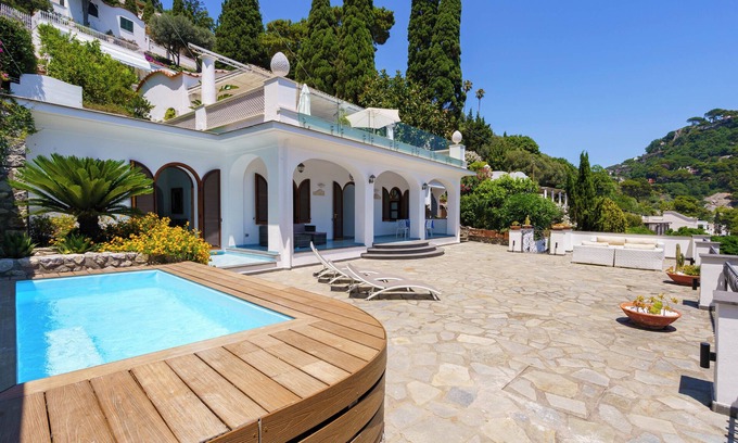 Marina Piccola Villa | Villa La Baika by MyVillaCollection