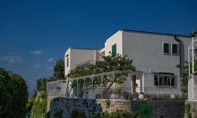 Seiano Bed & Breakfast | Villa La Pagaia Sorrento Coast