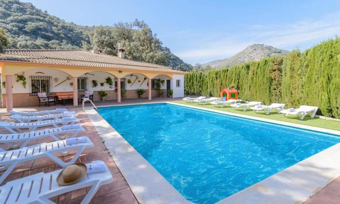 Priego de Cordoba House | Villa la Quinta Priego de Córdoba by Ruralidays