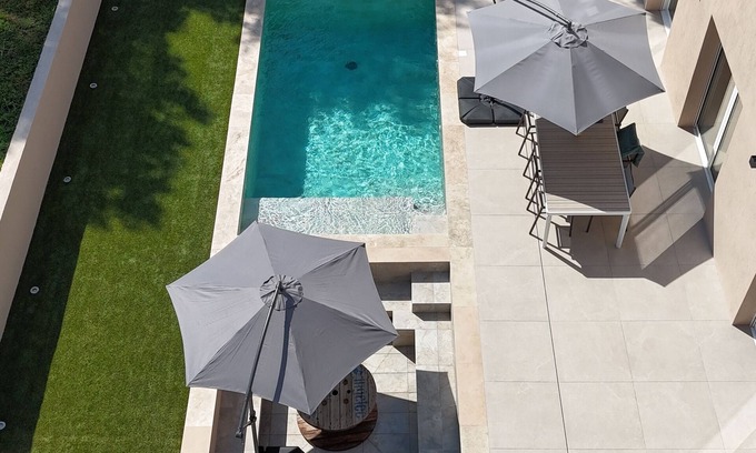 Puget-sur-Argens Villa | Villa Leoni - Relax between a private pool and the beaches of the Côte d’Azur