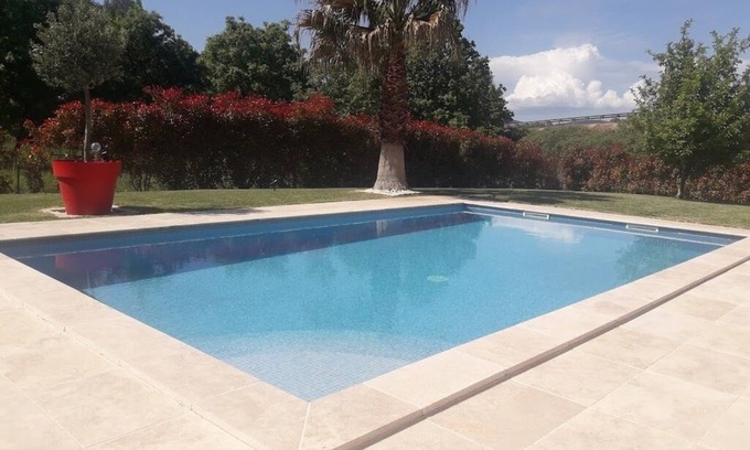 Besse-sur-Issole Villa | Villa Les Palmiers Logement sur Besse sur Issole- 2 Lits 4 Voyageurs