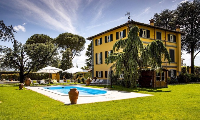 Capannori Villa | Villa Luigina 8, Emma Villas