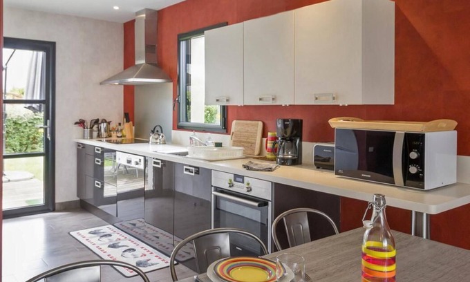 Plumergat Villa | Villa-Luxury-Ensuite-Garden view-Villa de Vacances