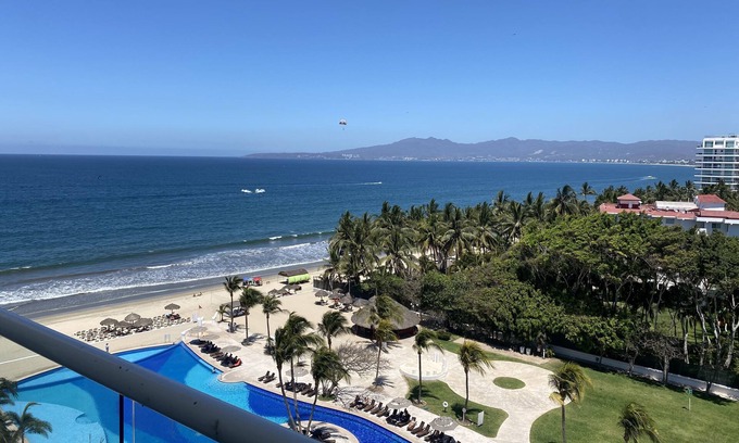 Nuevo Vallarta Condo | Villa Magna Beachfront Ocean View 9th Floor 1 bed