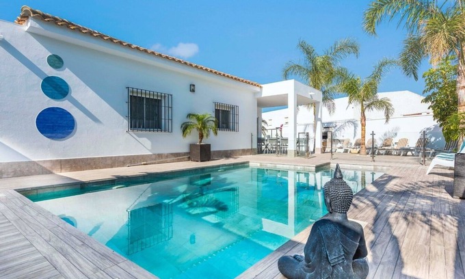 Barrio Nuevo Villa | Villa Marabu Conil de la Frontera by Ruralidays