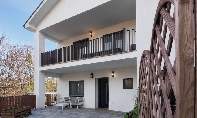 Cerdillo Villa | Villa 'Marel' with Mountain View, Wi-Fi and Air Conditioning