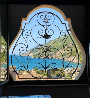 Vietri sul Mare Apartment | Villa Med Amalfi Coast Beach Parking