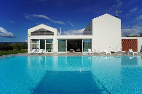 Ameglia Villa | Villa Micol 5' from the sea!