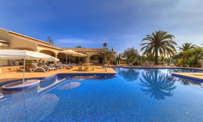 Montgo de Toscamar House | Villa Miramonte quiet residential area, flat plot and totally private