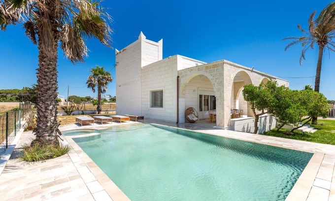 Campomarino di Maruggio Villa | Villa Mirante by BarbarHouse