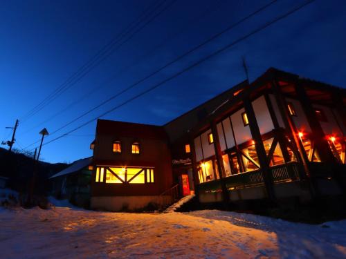 Myoko Bed & Breakfast | Villa Monrepos