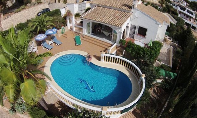 La Sabatera Villa | Villa near beach, pool,sea view, AC, garden, internet, smart TV, winter lets