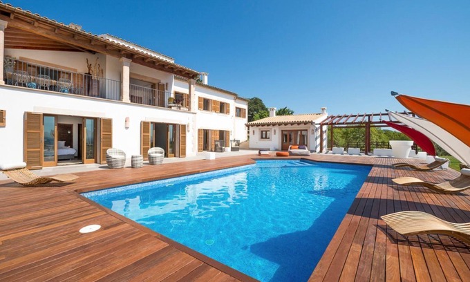 Moscari Villa | Villa Nelia - Five Bedroom Villa, Sleeps 10