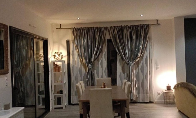 La Frette-sur-Seine Villa | Villa Neuve et Cosy à 22 Minutes de Paris