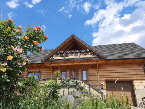 Lanckorona Villa | Villa of Roses