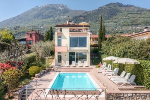 Roina Villa | Villa Oleandri, con Piscina privata e Vista Lago