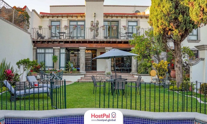 Cuernavaca Bed & Breakfast | Villa Orbayu | Couples Retreat with breakfast