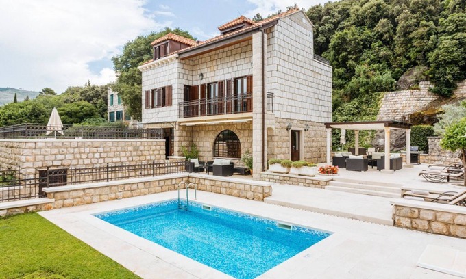 Babin Kuk Villa | Villa Orvnik - Five Bedroom Villa, Sleeps 9
