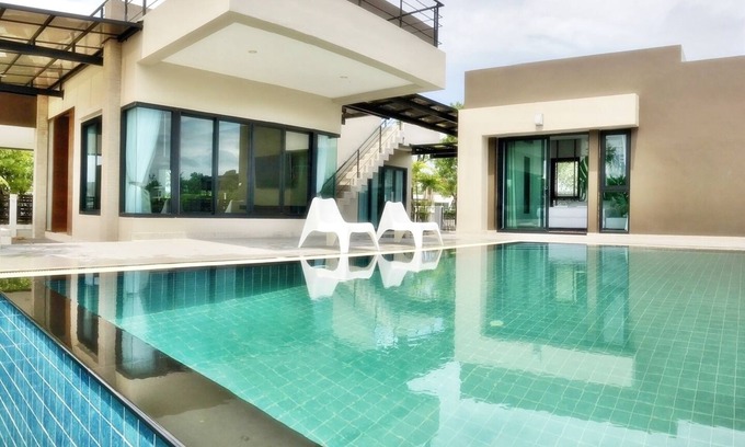 Na Chom Thian House | Villa Ozone Pattaya Baan 38