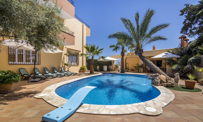 Sant Josep de sa Talaia Villa | Villa Palmera - Spacious villa with sea views