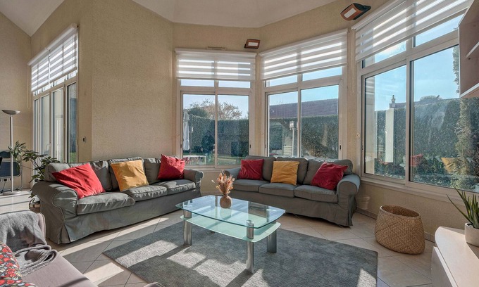 Montevrain Villa | VILLA PARIS GARDEN NEXT TO DISNEY