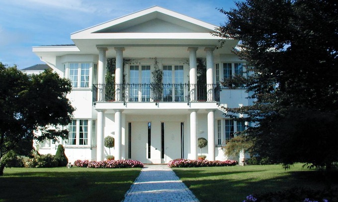 Vanzaghello Villa | Villa Patrizia - exclusive