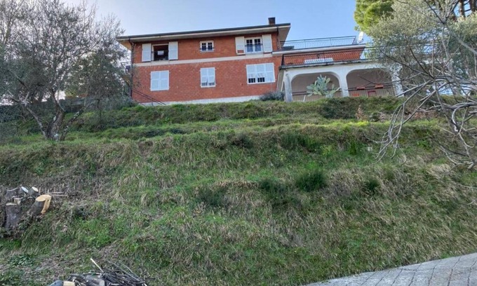 Follo Villa | Villa 'Patrizia' with Private Terrace and Private Garden