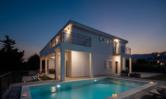 Kastel Stafilic Villa | Villa Pensa - First line to the sea, newly built luxury villa