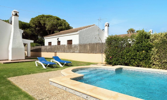 Conil de la Frontera Villa | Villa Perez Zara 3 with Pool, Open Terrace & Wi-Fi