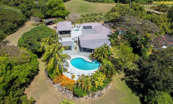 Halcyon Heights Condo | Villa Phoenix, Simmons Road, Sandy Lane, St. James