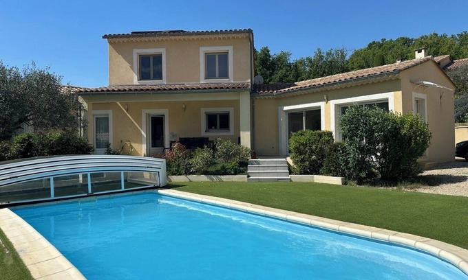 Buis-les-Baronnies Villa | Villa - piscine privée et jardinnVilla - private pool and gardenn5 min de Buis