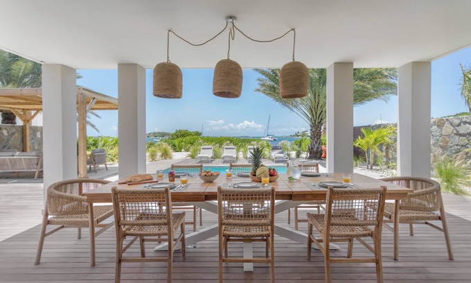 Rambaud Villa | Villa Pure - Waterfront property with water access, swimming pool, AC & kayaks