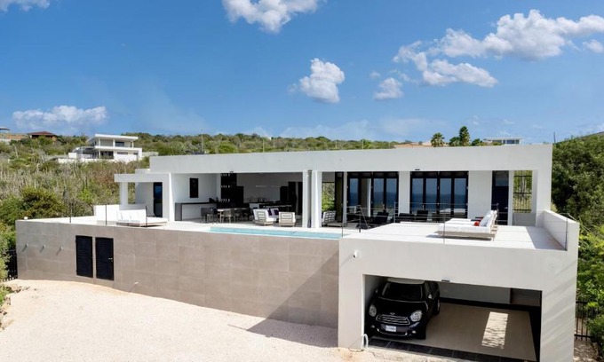 Sabadeco Villa | Villa Regatta
