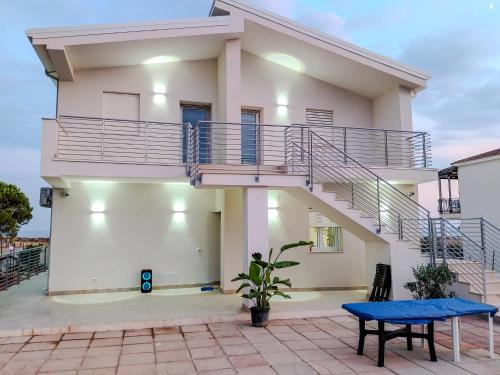 Butera Apartment | Villa Rosy
