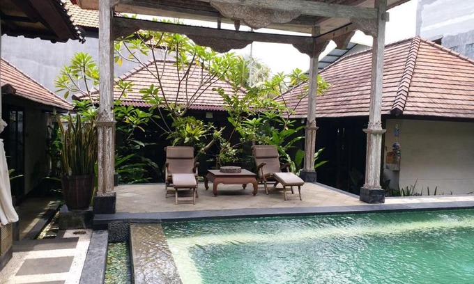 Kedewatan Villa | Villa Sakura