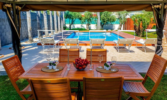 Calatabiano Villa | Villa San Biagio - Garden and pool