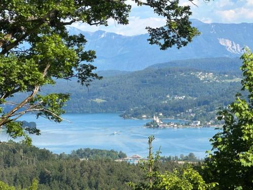 Techelsberg am Worther See Villa | Villa Sara - Wörtherseeblick, Skifahren, Sauna