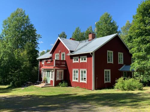 Docksta Villa | Villa Skuleskogen