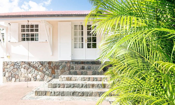 Morne Criquet House | Villa St Jean, 2 steps from Eden Rock (1 Bedroom)