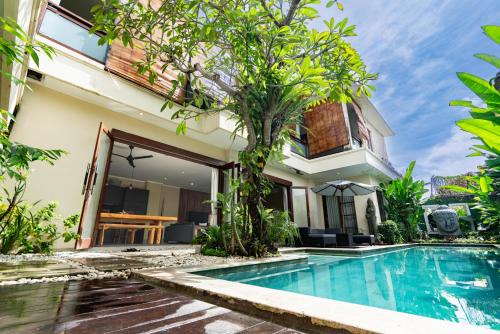 Dewi Sri Villa | Villa Tepi Sungai - Luxury 6-BR villa, sleeps 14, 15m pool in Seminyak