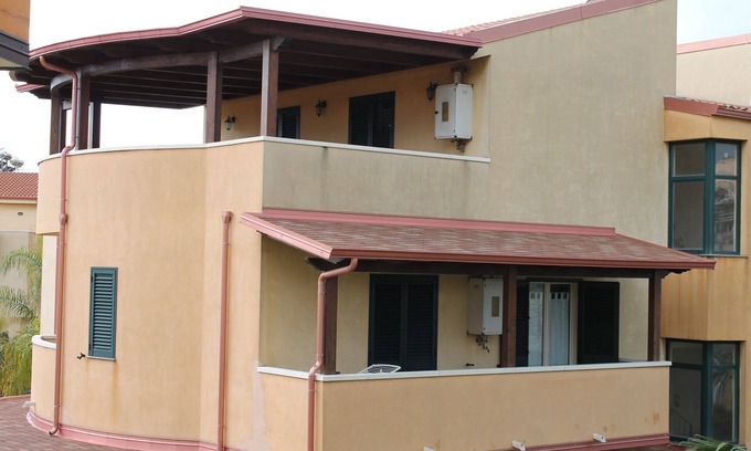 Catona Villa | Villa Terry, Apartment "Sunflower"