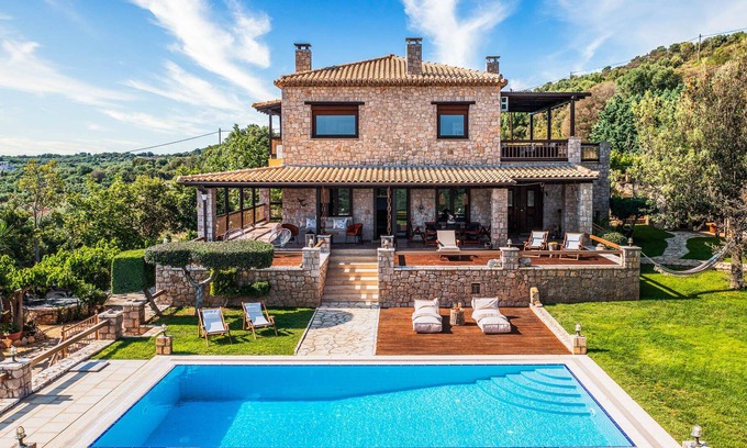 Pylos-Nestoras Villa | Villa Vicanti - Exquisite Luxury Villa With Unique Seaview in Pylos, Mesochori