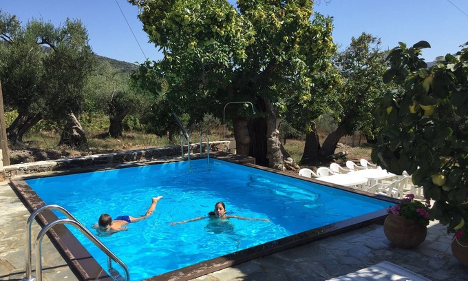 Milia Villa | Villa Vlatos- Luxury Venetian style villa with private pool !